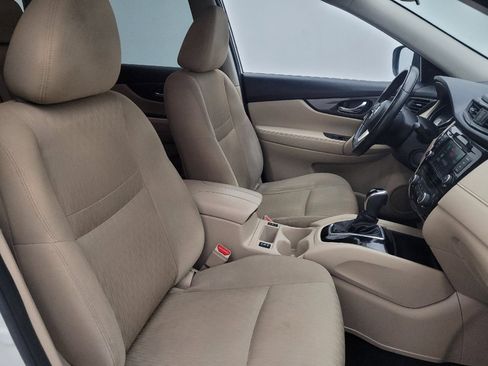 Used 2018 Nissan Rogue SV w/ Sun & Sound Touring Package FWD image 21
