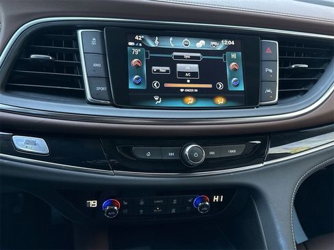 Used 2018 Buick Enclave Avenir w/ Avenir Technology Package image 19