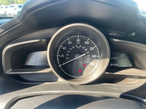 Used 2018 MAZDA MAZDA3 Touring FWD image 10