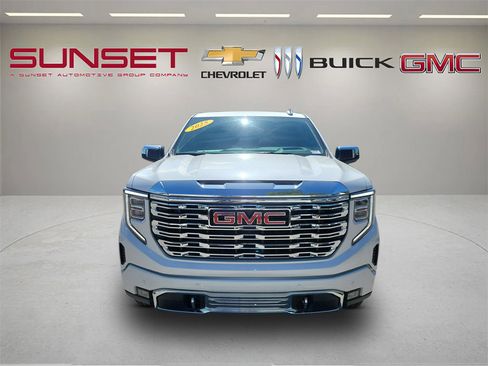 Certified 2025 GMC Sierra 1500 Denali w/ Denali Reserve Package AWD/4WD image 2