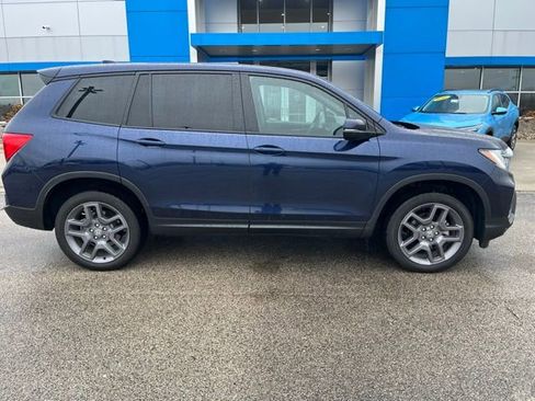 Used 2023 Honda Passport EX-L image 2