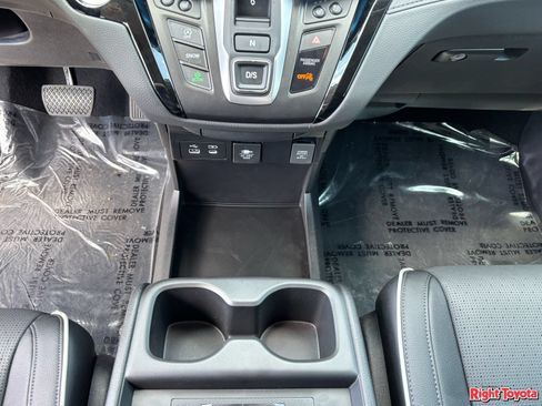 Used 2026 Honda Odyssey Elite image 31