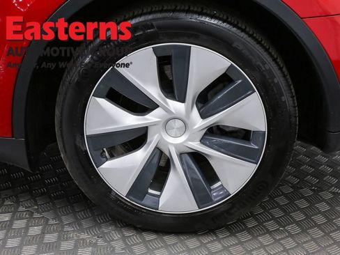 Used 2020 Tesla Model Y Performance image 31