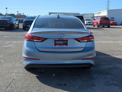 Used 2017 Hyundai Elantra SE image 7