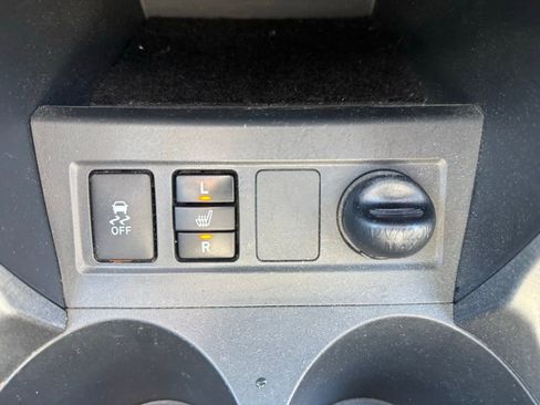 Used 2010 Toyota RAV4 Limited image 22