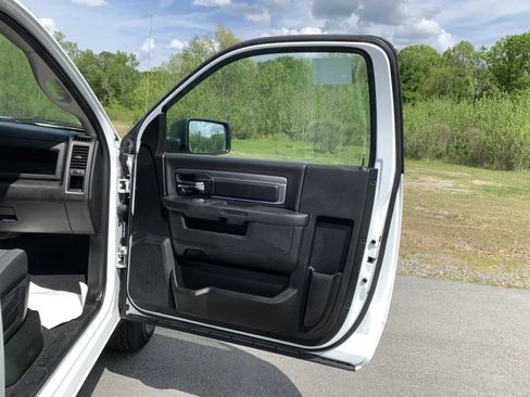 Used 2022 RAM 1500 Tradesman w/ Chrome Plus Package image 21