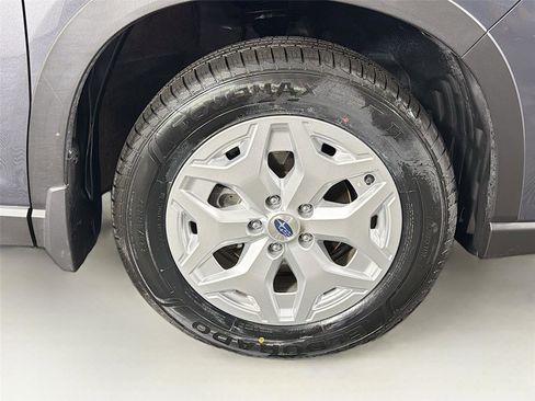 Used 2024 Subaru Forester AWD/4WD image 34