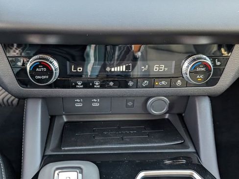 New 2026 Mitsubishi Outlander SE image 22