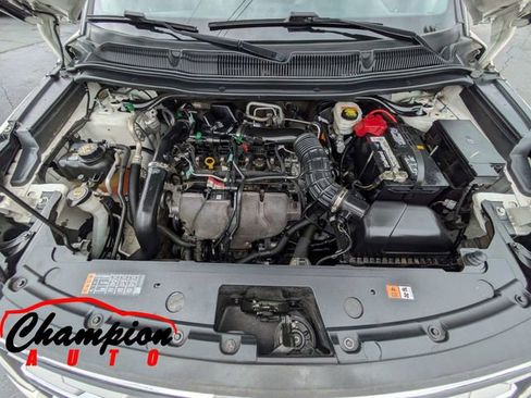 Used 2019 Ford Explorer Limited w/ Ford Safe & Smart Package image 18