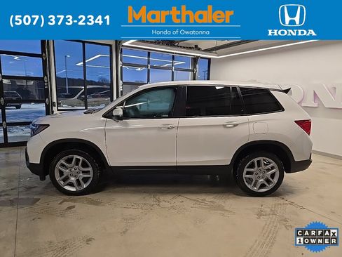 Used 2024 Honda Passport EX-L image 2