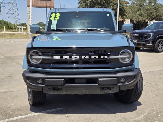 Used 2023 Ford Bronco Outer Banks AWD/4WD image 2