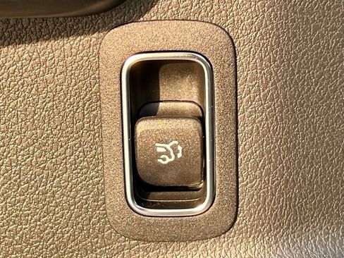 Certified 2026 Mercedes-Benz GLA 250 4MATIC image 35