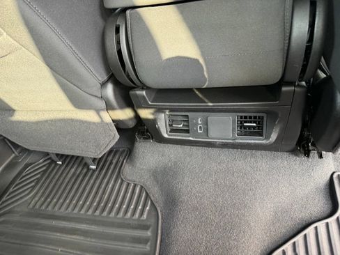 Used 2024 Chevrolet Silverado 2500 Custom w/ Custom Value Package AWD/4WD image 12