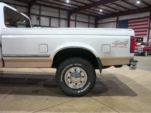Used 1997 Ford F250 XLT image 5