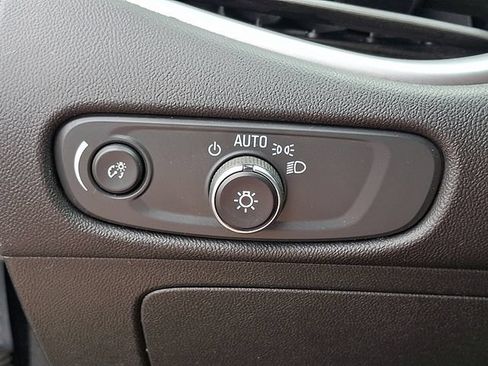 Used 2024 Chevrolet Malibu LT FWD image 25