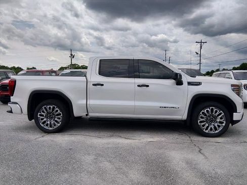 Used 2024 GMC Sierra 1500 Denali Ultimate AWD/4WD image 2
