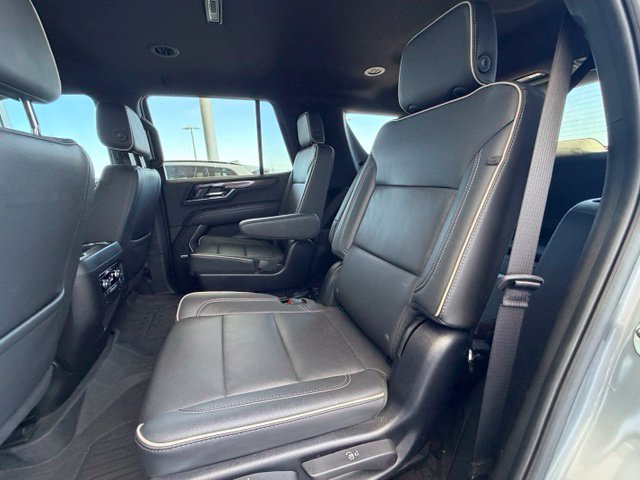Used 2025 GMC Yukon Elevation RWD image 25