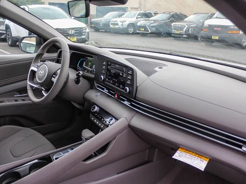 New 2026 Hyundai Elantra SEL Sport Premium w/ Cargo Package image 17