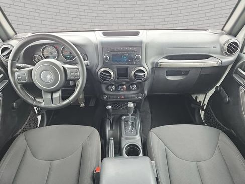 Used 2018 Jeep Wrangler Sport AWD/4WD image 10