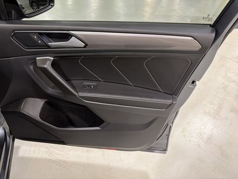 Certified 2024 Volkswagen Tiguan SE R-Line w/ MDO Package, Three-Row image 38