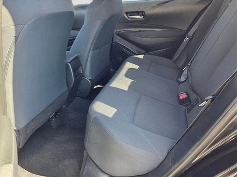 Used 2021 Toyota Corolla LE image 18