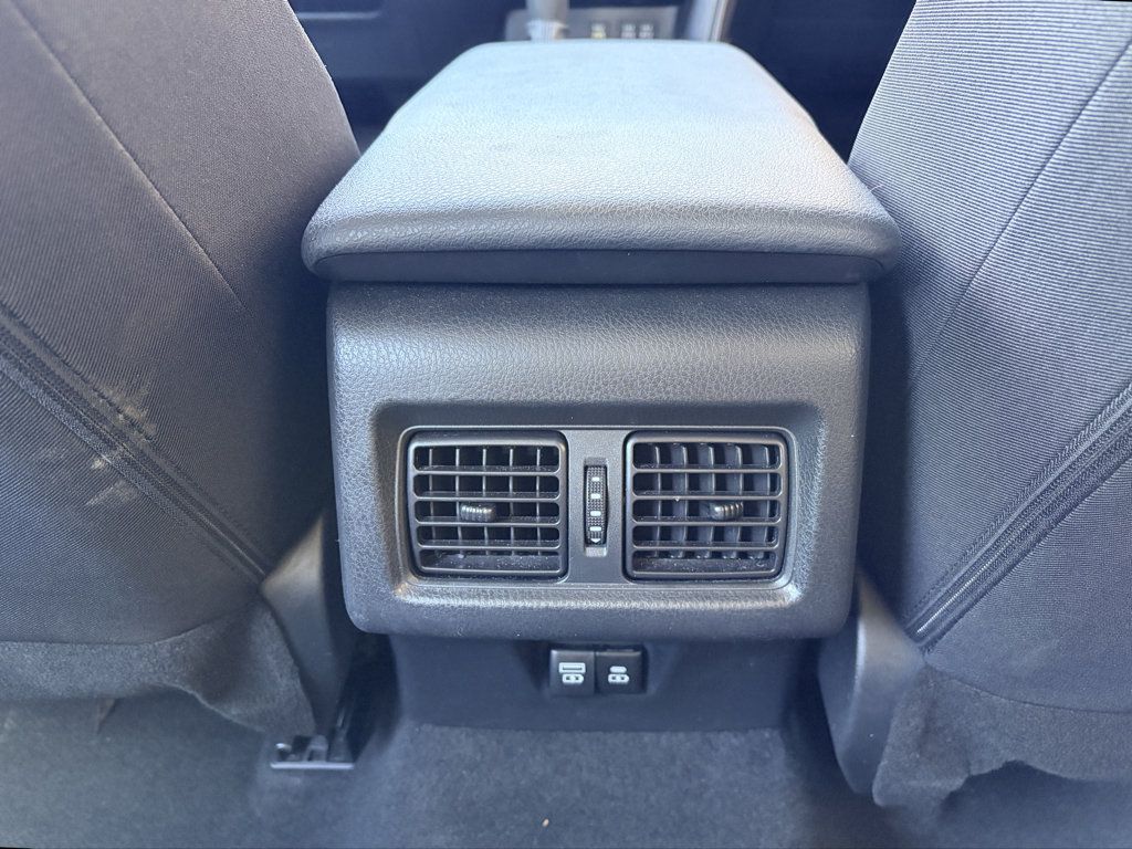 Used 2025 Toyota Camry LE FWD image 25