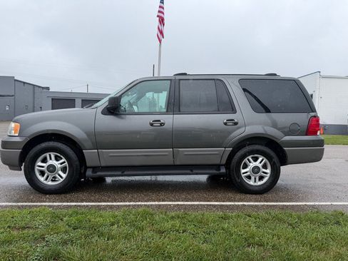 Used 2003 Ford Expedition XLT AWD/4WD image 21