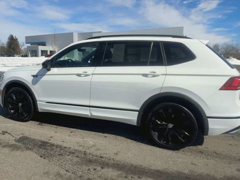 Used 2021 Volkswagen Tiguan SE R-Line image 6