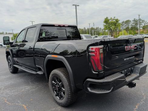 New 2026 GMC Sierra 2500 AT4 w/ AT4 Premium Plus Package AWD/4WD image 6
