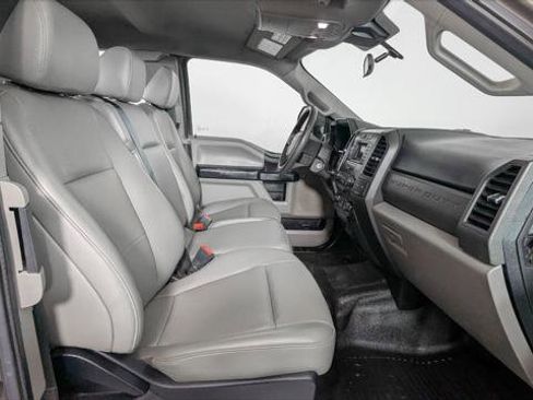 Used 2021 Ford F250 XL w/ Power Equipment Group image 18