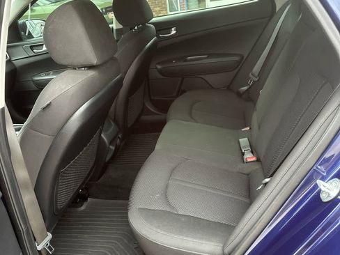 Used 2020 Kia Optima LX image 10