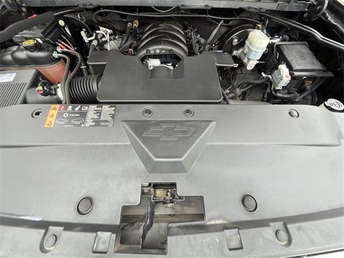 Used 2018 Chevrolet Silverado 1500 LT w/ Texas Edition image 29