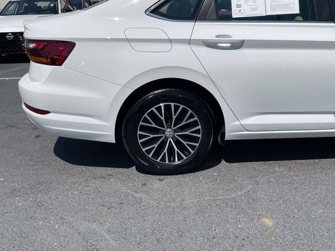 Used 2019 Volkswagen Jetta SE FWD image 9