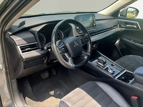 Used 2024 Mitsubishi Outlander Ralliart AWD/4WD image 19