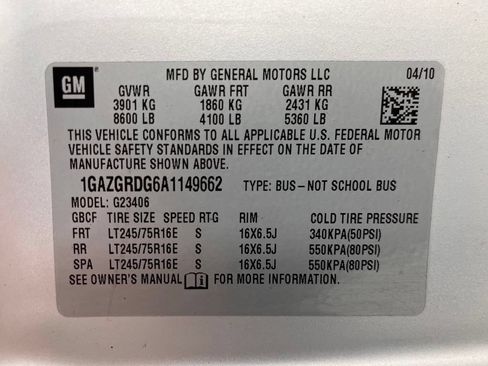 Used 2010 Chevrolet Express 2500 LT w/ LT Preferred Equipment Group RWD image 27