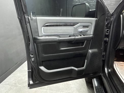 Used 2019 RAM 2500 Big Horn RWD image 17