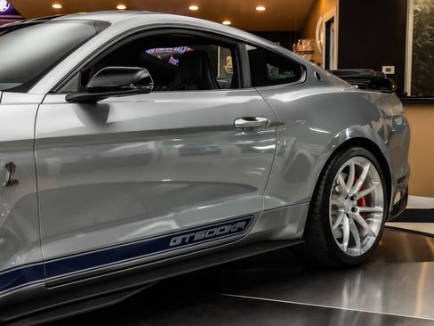 Used 2020 Ford Mustang Shelby GT500 w/ Technology Package RWD image 30