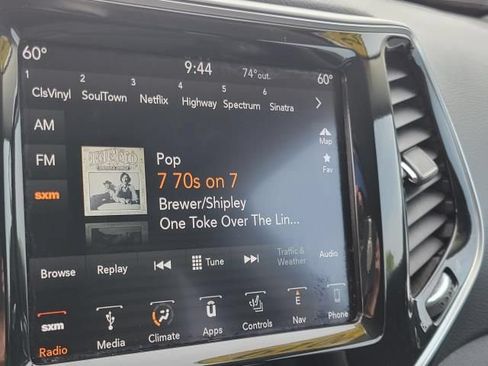 Used 2019 Jeep Cherokee Limited w/ Luxury Group AWD/4WD image 27