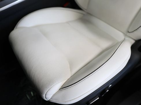 Used 2022 Tesla Model X Plaid AWD/4WD image 28