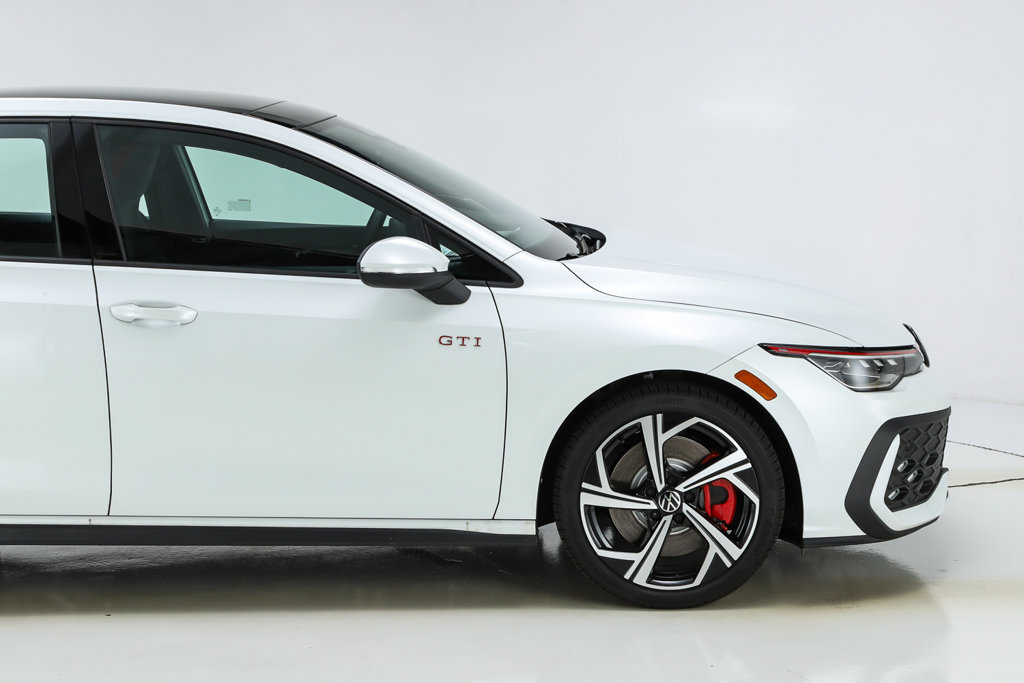 New 2026 Volkswagen GTI SE FWD image 50