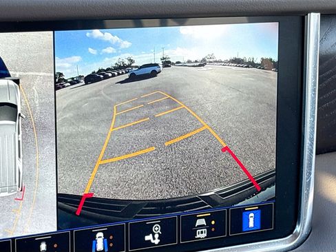 Used 2022 GMC Yukon Denali image 35