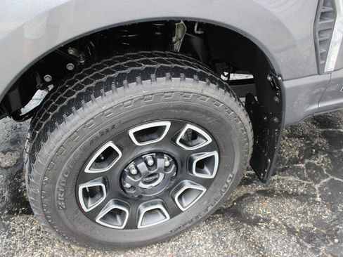 Used 2024 Ford F350 Platinum AWD/4WD image 3