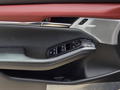 New 2026 MAZDA MAZDA3 2.5 S Hatchback w/ Premium Pkg FWD image 16