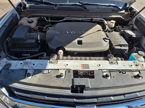 Used 2018 Chevrolet Colorado W/T w/ WT Convenience Package image 32