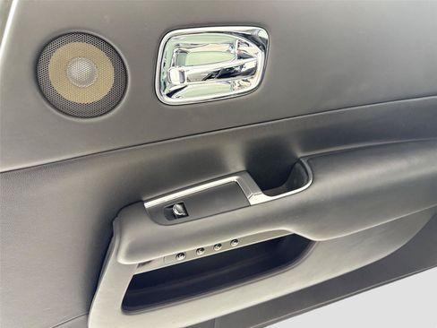 Used 2014 Rolls-Royce Wraith RWD image 24