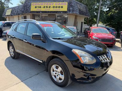 Used 2014 Nissan Rogue S w/ Convenience Package