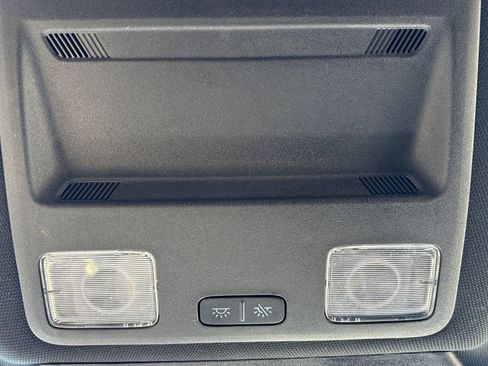Used 2025 Ford Escape ST-Line FWD image 25