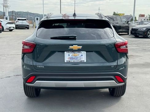 New 2026 Chevrolet Trax LT w/ LT Convenience Package image 4