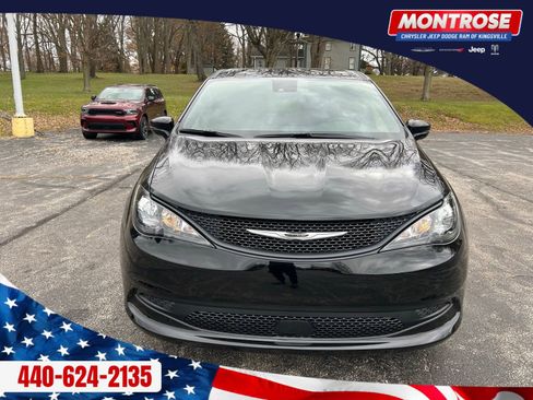 New 2026 Chrysler Voyager LX image 8