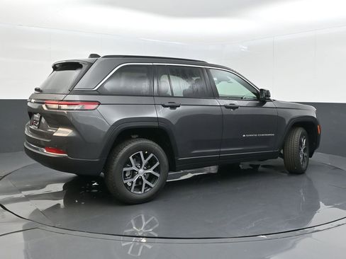 New 2025 Jeep Grand Cherokee Limited image 7